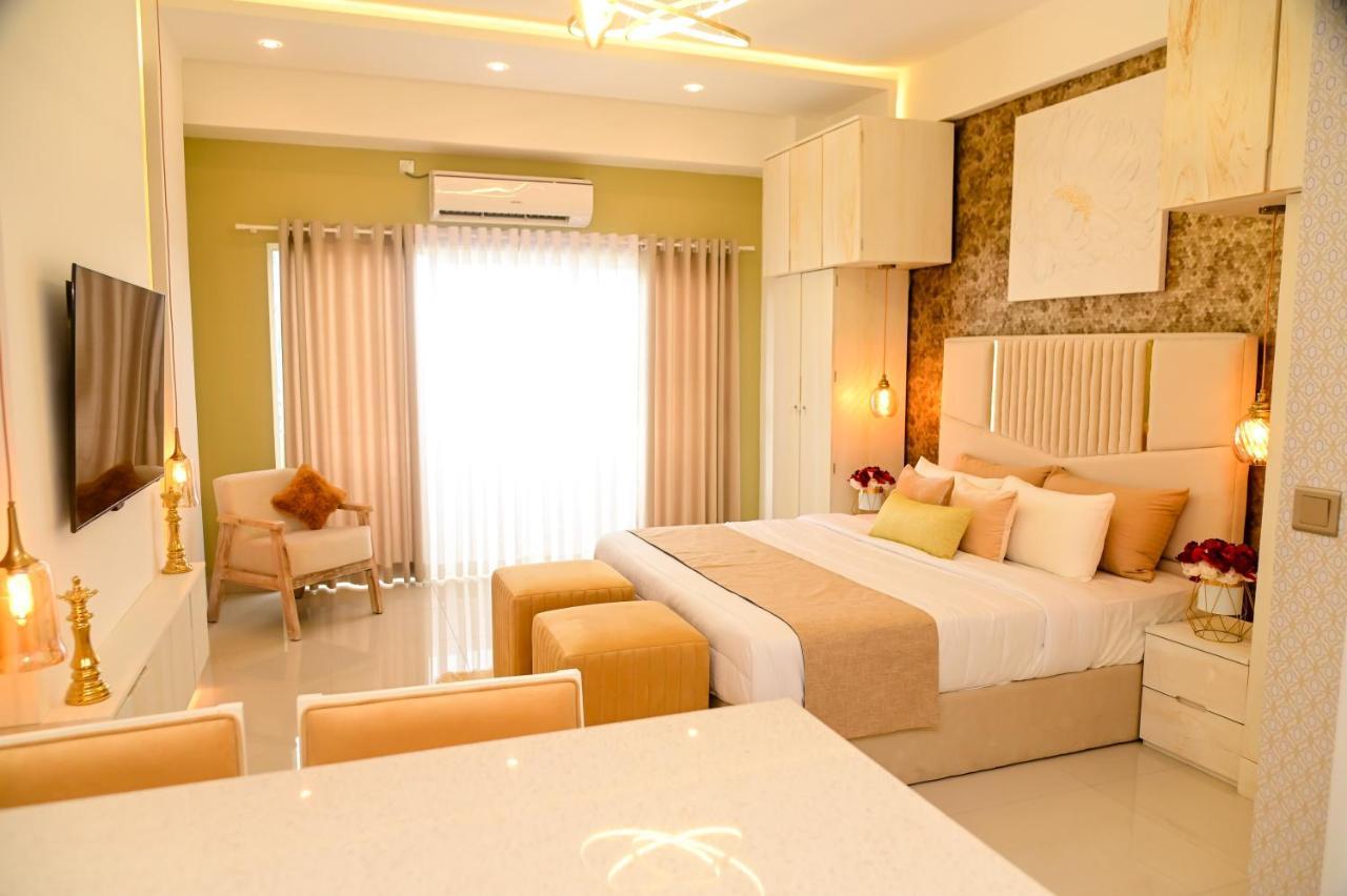 Ocean Breeze - Udaya Luxury Apartments Негомбо Экстерьер фото