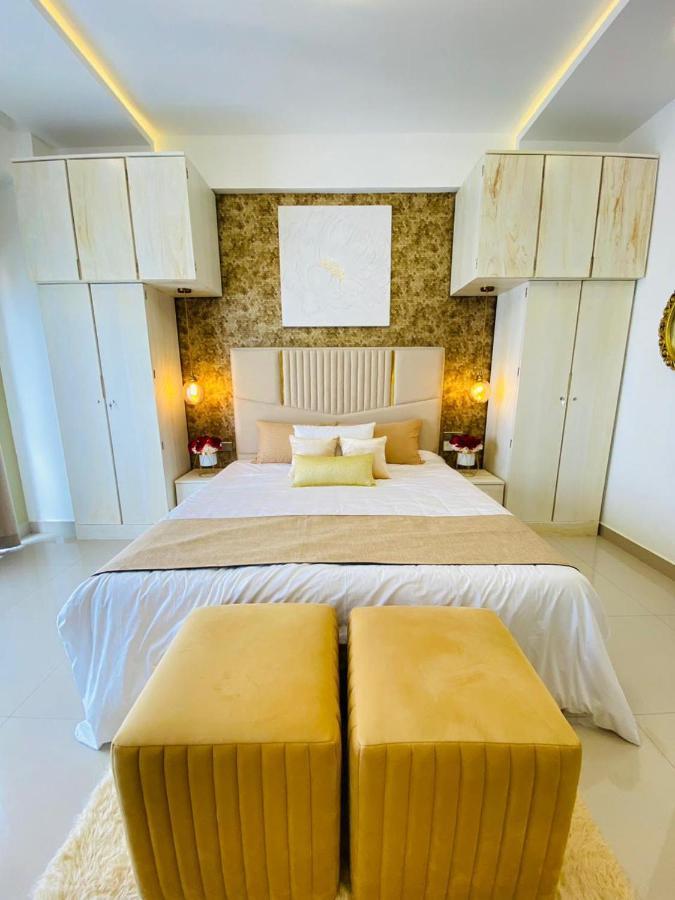 Ocean Breeze - Udaya Luxury Apartments Негомбо Экстерьер фото