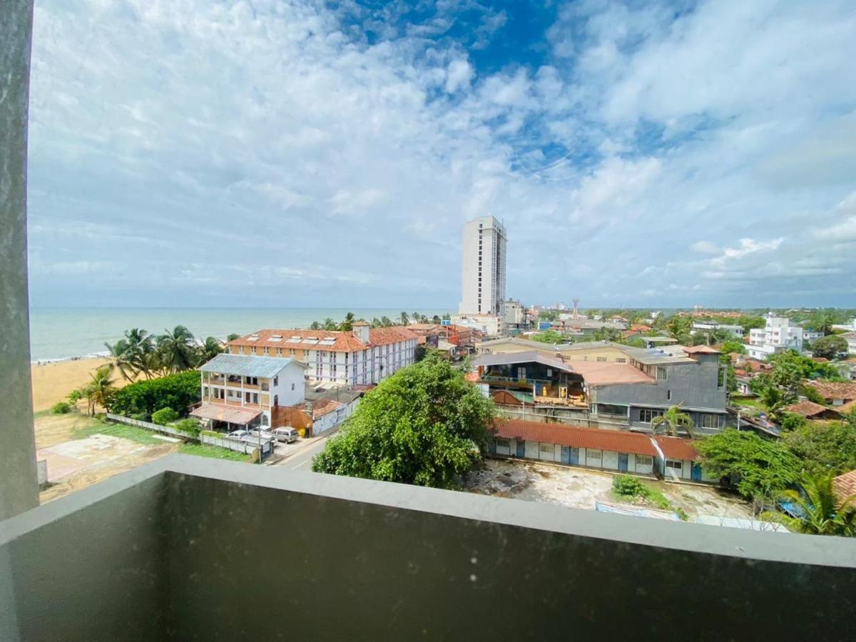 Ocean Breeze - Udaya Luxury Apartments Негомбо Экстерьер фото