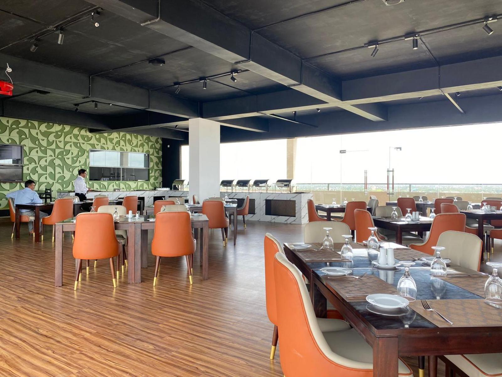 Ocean Breeze - Udaya Luxury Apartments Негомбо Экстерьер фото